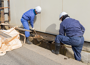 近隣道路の清掃活動